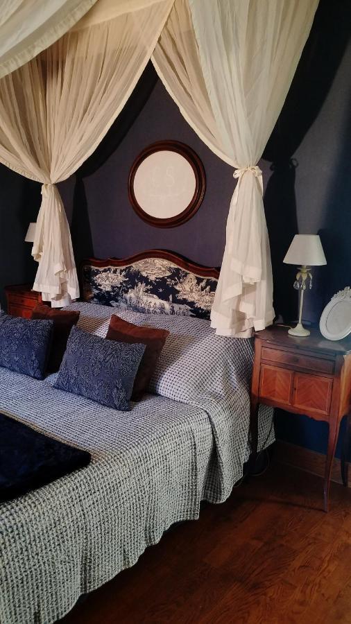 Logis Les Remparts Bed & Breakfast บาเยอ ภายนอก รูปภาพ