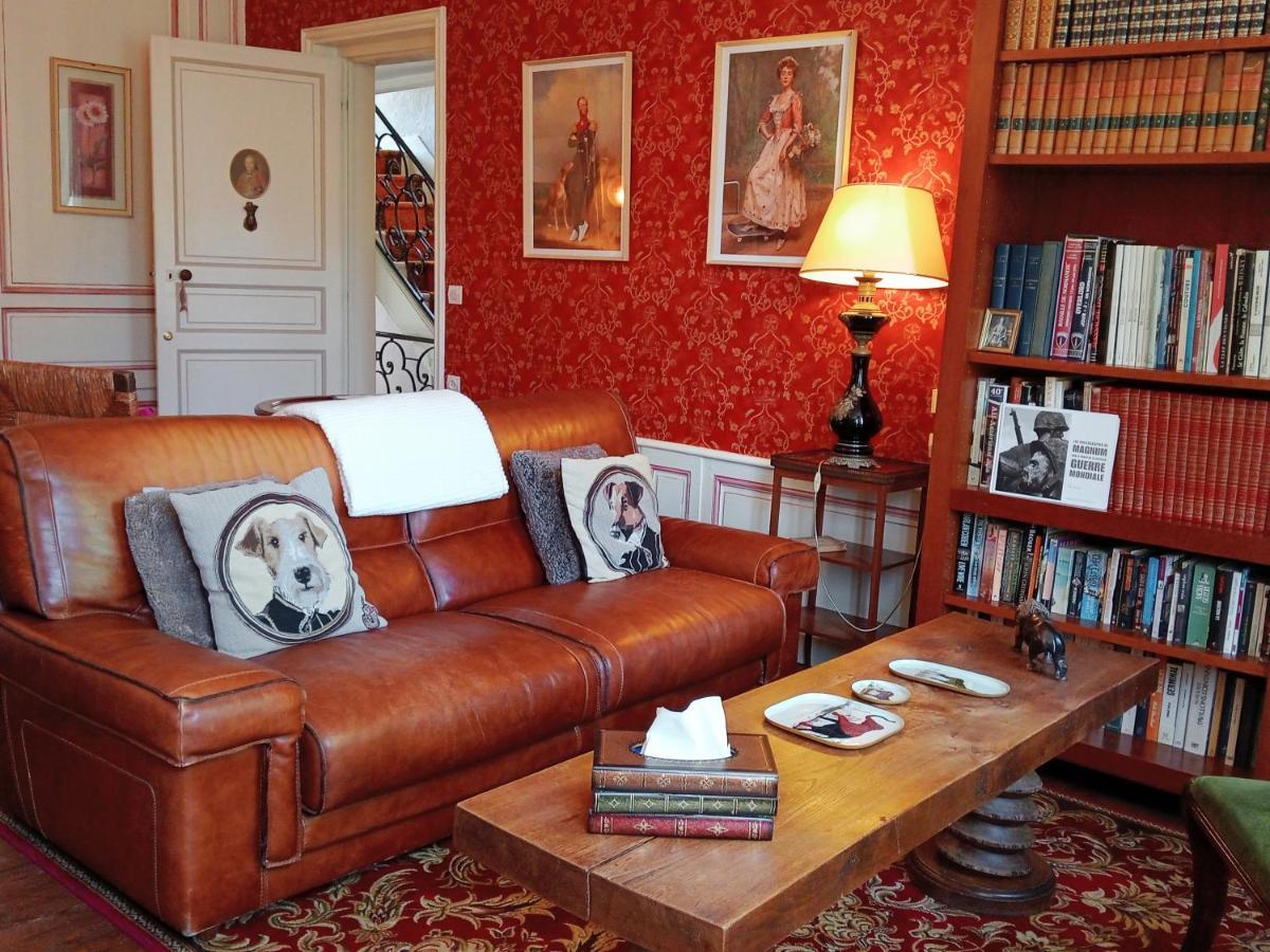 Logis Les Remparts Bed & Breakfast บาเยอ ภายนอก รูปภาพ